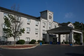 Photograph of Baymont by Wyndham, Portage