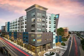 Photograph of Tru By Hilton, Indianapolis