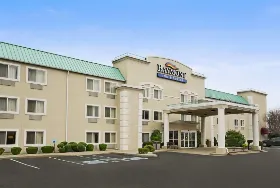 Photograph of Baymont Inn And Suites - Haubstadt, Haubstadt