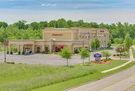 Photograph of Hampton Inn, Auburn