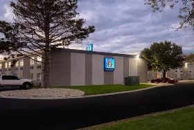 Photograph of Motel 6, Merrillville