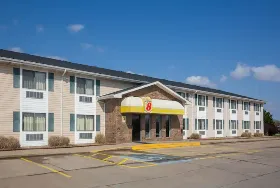 Photograph of Super 8, El Dorado