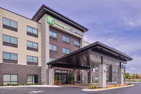 Photograph of Holiday Inn Express, Olathe