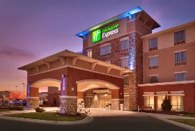 Photograph of Holiday Inn Express, Overland Park