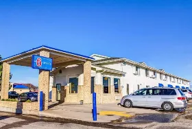 Photograph of Motel 6, Colby