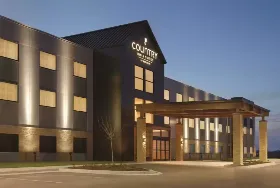 Photograph of Country Inn & Suites, Lawrence