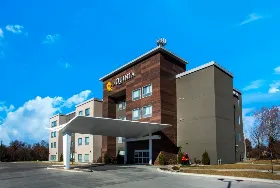 Photograph of La Quinta Inn & Suites, Pittsburg