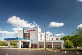 Photograph of Hampton Inn, Shawnee