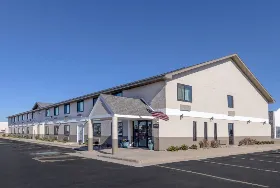 Photograph of Super 8, Pratt