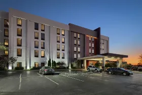 Photograph of Hampton Inn, Louisville