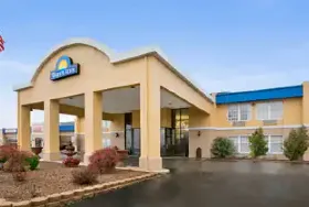 Photograph of Days Inn, Madisonville