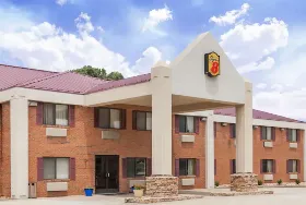 Photograph of Super 8, Eddyville