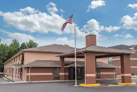 Photograph of Super 8, Carrollton