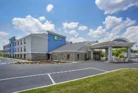 Photograph of Holiday Inn Express, Berea