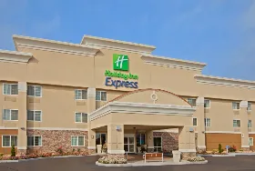 Photograph of Holiday Inn Express, Bowling Green