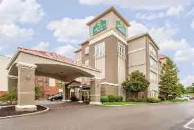 Photograph of La Quinta Inn & Suites, Florence