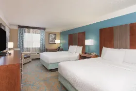 Photograph of La Quinta Inn & Suites, Elizabethtown