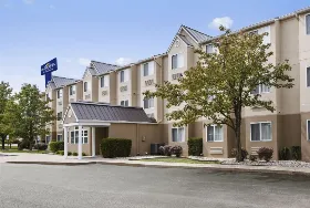 Photograph of Microtel Inn & Suites, Louisville