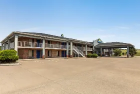 Photograph of Days Inn, Kuttawa