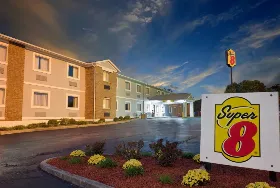 Photograph of Super 8, Lexington