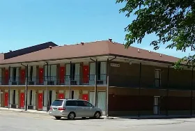 Photograph of Red Carpet Inn, Louisville