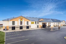 Photograph of Super 8, Shepherdsville