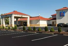 Photograph of Motel 6, Shepherdsville