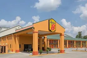 Photograph of Super 8, Covington