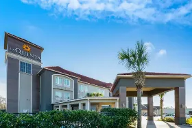 Photograph of La Quinta Inn & Suites, Boutte