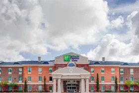 Photograph of Holiday Inn, Cut Off