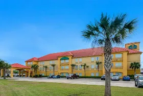 Photograph of La Quinta Inn & Suites, Houma