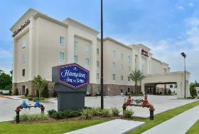 Photograph of Hampton Inn, Harvey