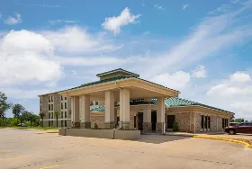 Photograph of Super 8, Alexandria