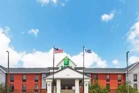 Photograph of Holiday Inn Express, Sulphur