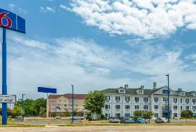 Photograph of Motel 6, Shreveport