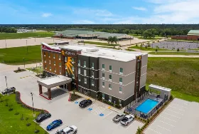 Photograph of La Quinta Inn & Suites, Sulphur
