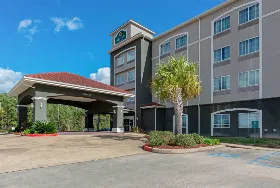 Photograph of La Quinta Inn & Suites, Leesville