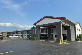 Photograph of Super 8, Monroe