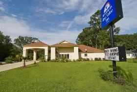 Photograph of Americas Best Value Inn, De Ridder