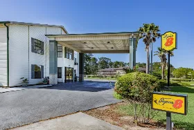 Photograph of Super 8, Kinder