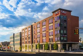Photograph of Fairfield Inn & Suites, Cambridge