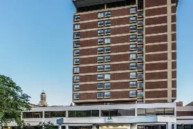 Photograph of Holiday Inn & Suites Pittsfield-Berkshires, Pittsfield