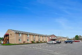 Photograph of Americas Best Value Inn, Foxboro