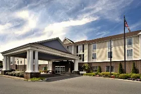 Photograph of Hampton Inn, West Yarmouth
