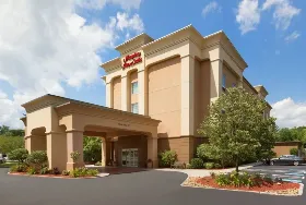Photograph of Hampton Inn, Greenfield