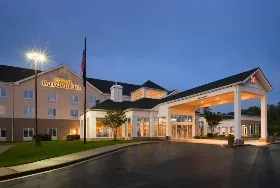 Photograph of Hilton Garden Inn, Dowell
