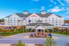 Photograph of Hilton Garden Inn, Waldorf