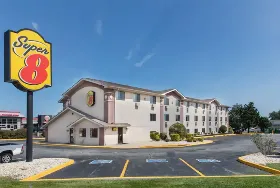 Photograph of Super 8, Aberdeen