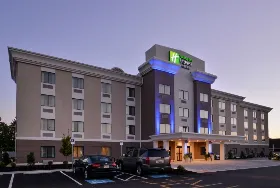 Photograph of Holiday Inn Express & Suites West Ocean City, Ocean City