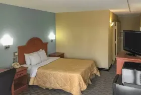 Photograph of Rodeway Inn,